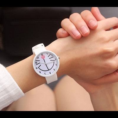 Дамски часовник подходящ за ежедневието в няколко цвята 