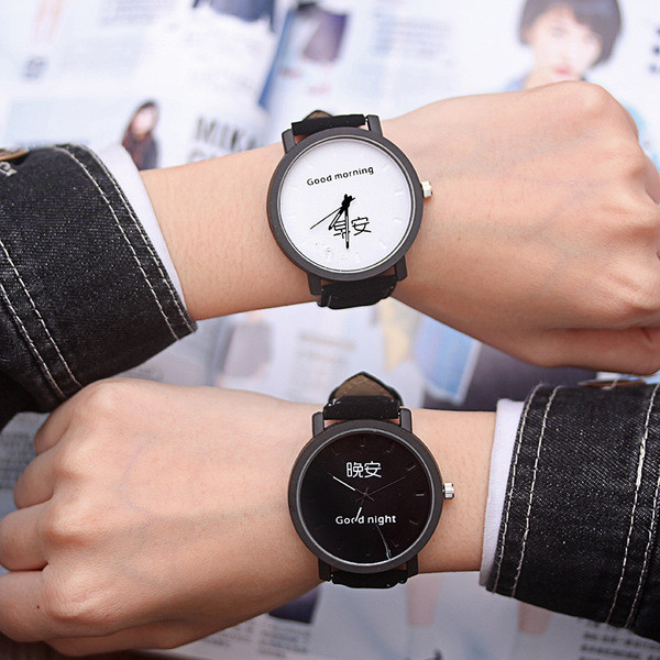 Aktuális női karóra fekete színben