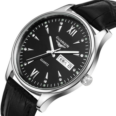 Modern férfi karóra négy színben