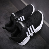 Παιδικά παπούτσια για αγόρια σε διαφορετικά χρώματα