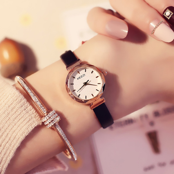 Ceas elegant de dama cu curea subtire in diferite culori