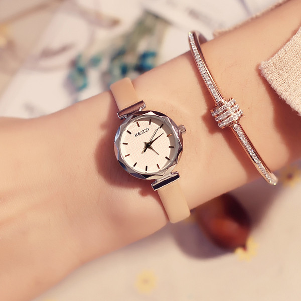 Ceas elegant de dama cu curea subtire in diferite culori