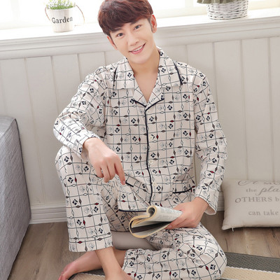 Férfi pizsama több színben, különböző mintákkal