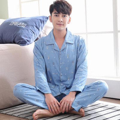 Férfi pizsama több színben, különböző mintákkal