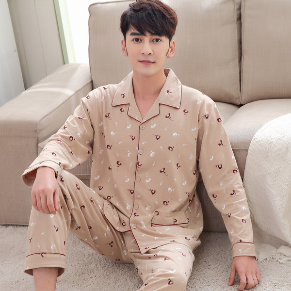 Férfi pizsama több színben, különböző mintákkal