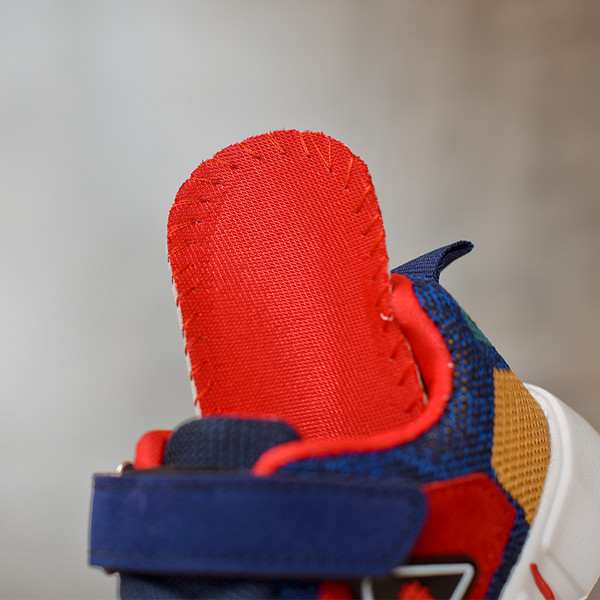 Gyermek tornacipő három színben