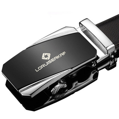 Stílusos férfi öv többféle modellben, különböző csatokkal