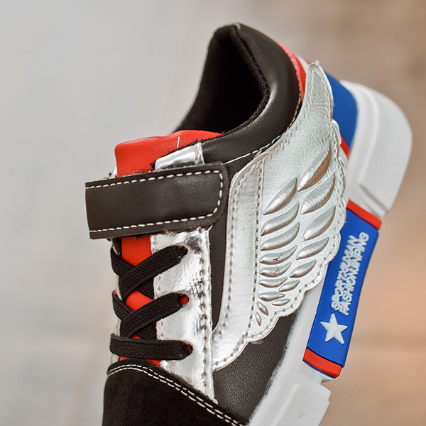 Детски маратонки за момчета с 3D елемент