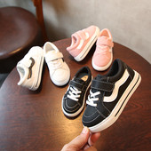 Modern gyerekkendők lányoknak és fiúknak több színben matricával