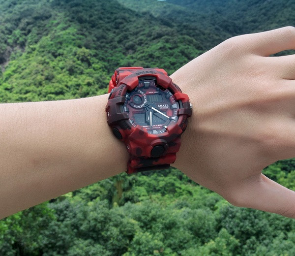 Férfi terepszínű vízálló karóra