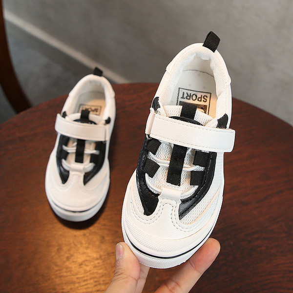 Pantofi sport si copii de zi cu zi pentru baieti cu autocolante in mai multe culori