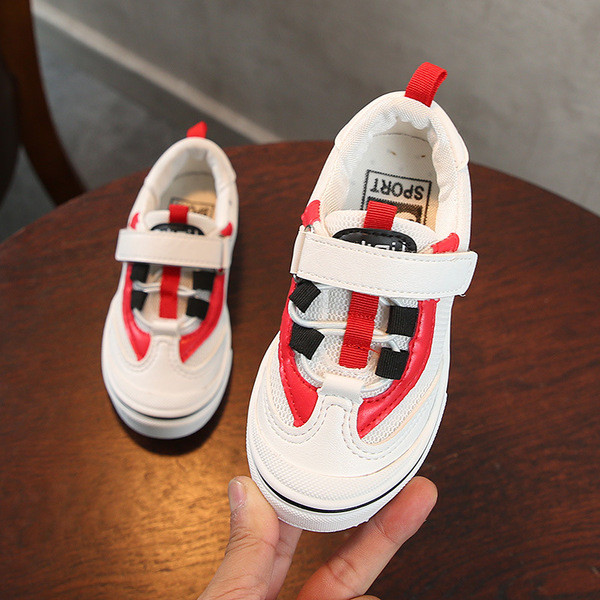 Pantofi sport si copii de zi cu zi pentru baieti cu autocolante in mai multe culori