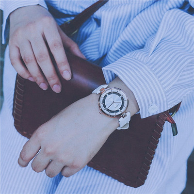 Ceas de dama modern in mai multe culori