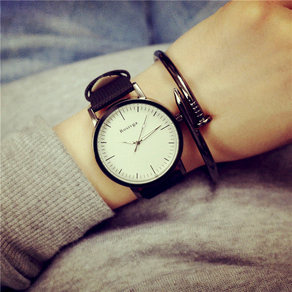 Női karóra négy színben