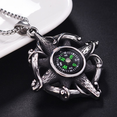 Colier barbatesc in doua modele