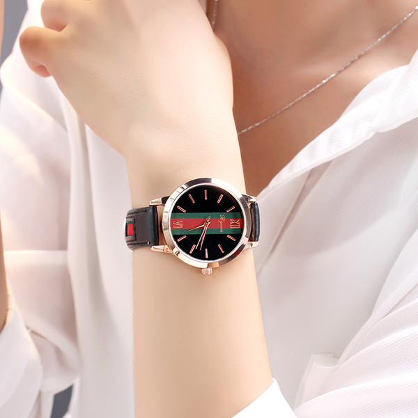 Ceas de dama in mai multe culori