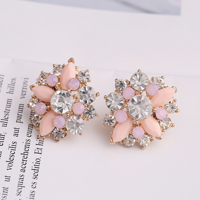 Cercei eleganti de dama cu pietre decorative in mai multe culori