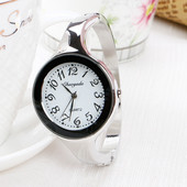 Ceas de damă delicat în cinci culori