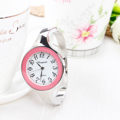 Ceas de damă delicat în cinci culori