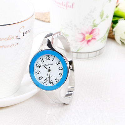 Ceas de damă delicat în cinci culori