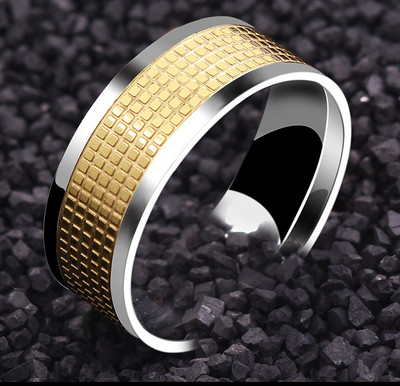 Inel modern pentru bărbați cu culoare argintie și aurie