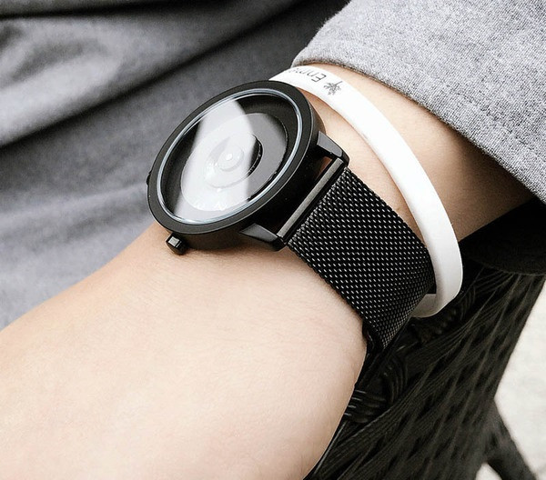 Hétköznapi férfi karóra több színben - két modell