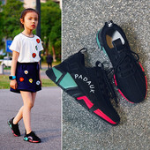 Lányoknak készült sport gyerekcipő fekete színben