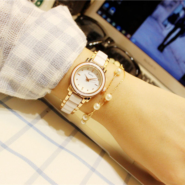 Ceas de dama actual in trei culori