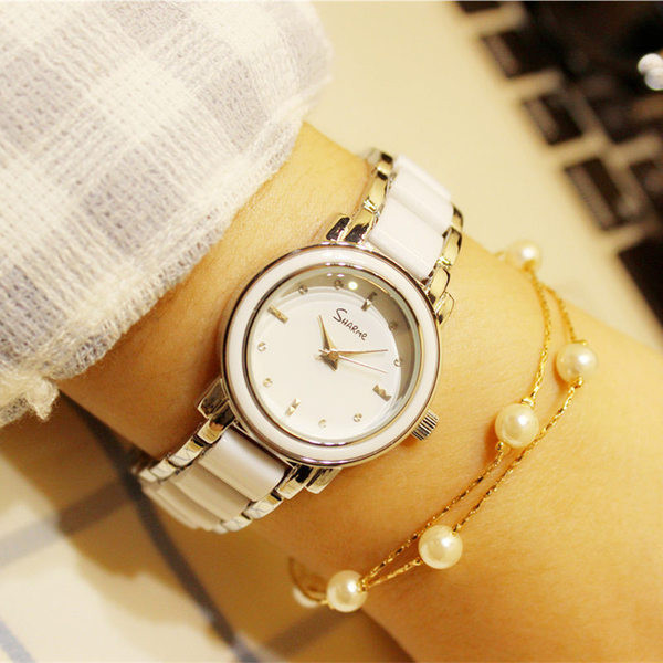 Ceas de dama actual in trei culori