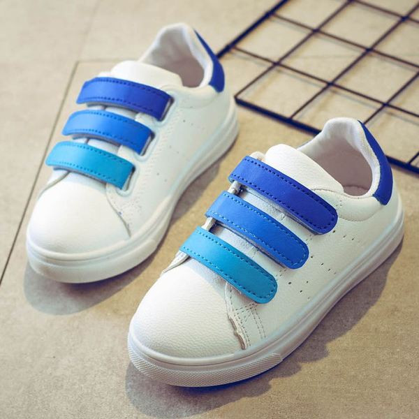 Pantofi moderni pentru copii cu autocolante colorate potrivite pentru baieti si fete