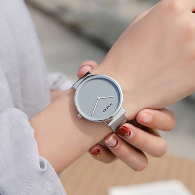 Ceas de damă elegant, potrivit pentru utilizarea de zi cu zi, în patru culori