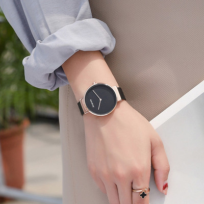 Ceas de damă elegant, potrivit pentru utilizarea de zi cu zi, în patru culori