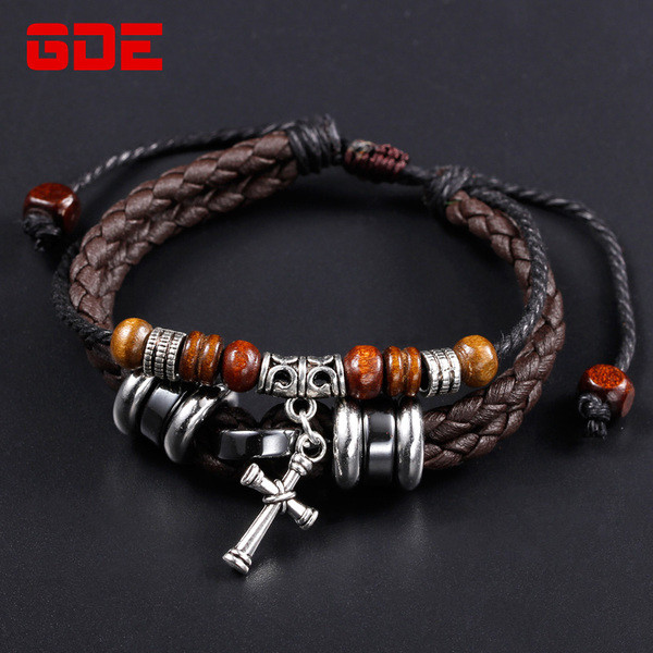 Bratara barbati din piele ecologica cu elemente din metal si lemn