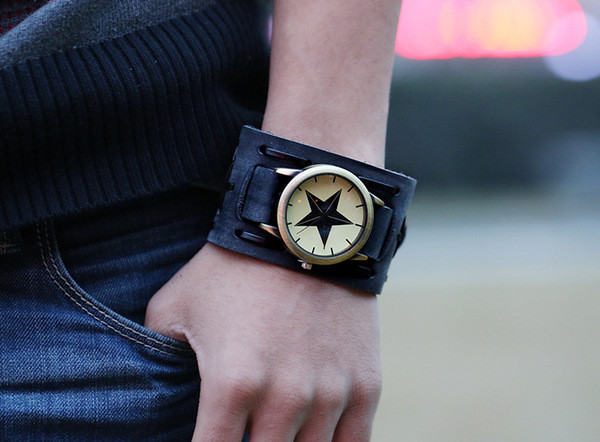 Ceas barbatesc tip retro bratara in doua culori