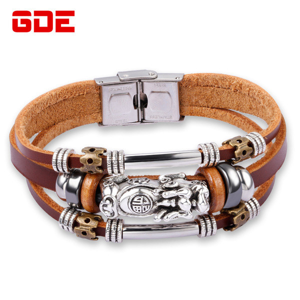 Bratara barbati din piele ecologica cu element din otel