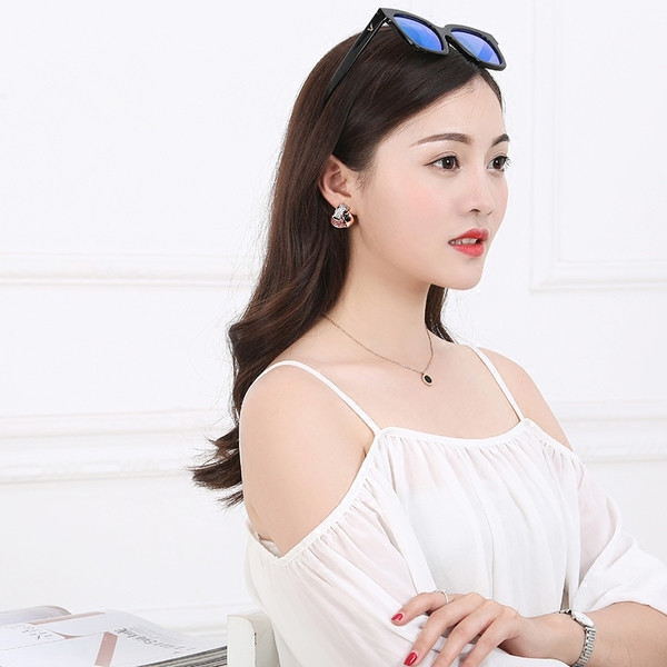 Alkalmi női fülbevaló brokáttal, három színben