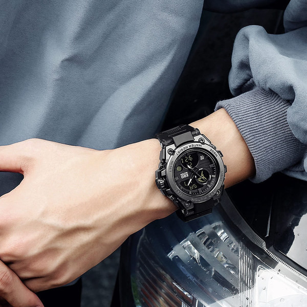 Férfi vízálló karóra négy színben