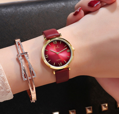 Ceas de dama potrivit pentru utilizarea de zi cu zi in mai multe culori