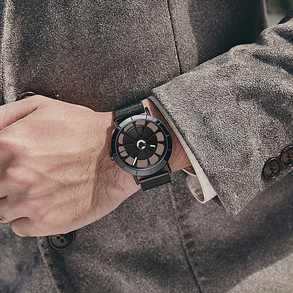 Stílusos férfi vízálló karóra négy színben