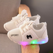 Светещи маратонки за момичета и момчета с връзки в четири цвята