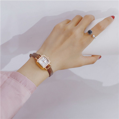 Elegáns női karóra több színben