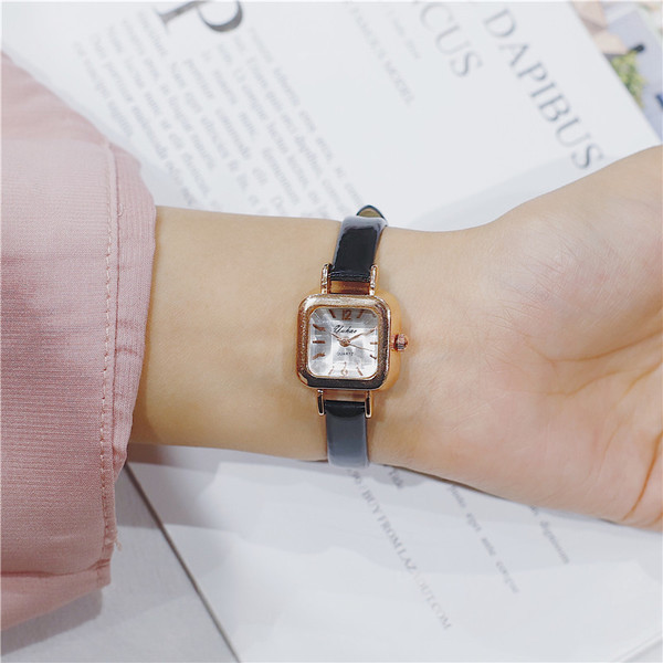 Elegáns női karóra több színben