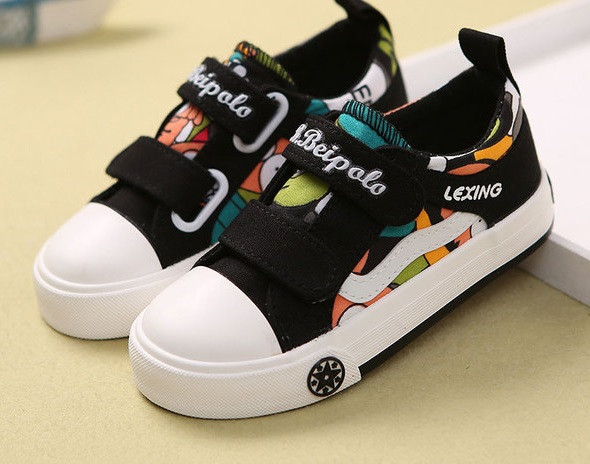 Pantofi casual pentru copii pentru baieti cu autocolante si aplicatie colorata