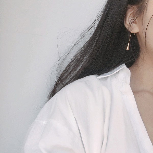 Cercei de dama curati zilnic in culoarea aurie