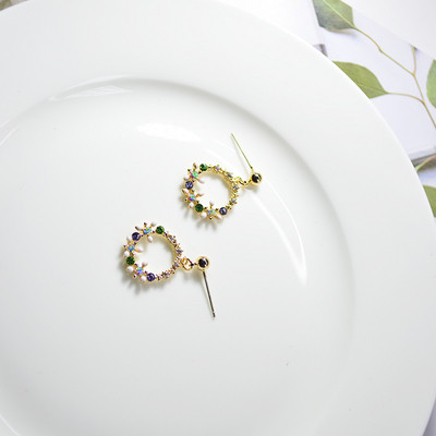 Cercei eleganti de dama in diferite modele