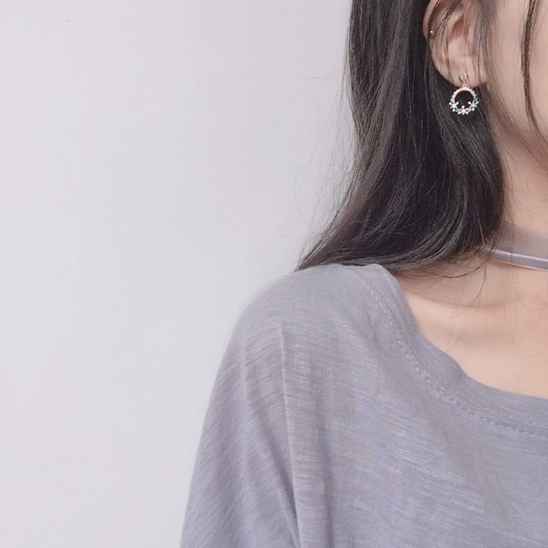 Cercei eleganti de dama in diferite modele