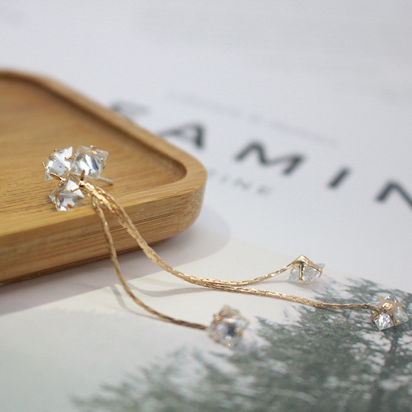 Cercei de damă cu pietre