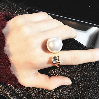 Inel de dama actual in mai multe culori