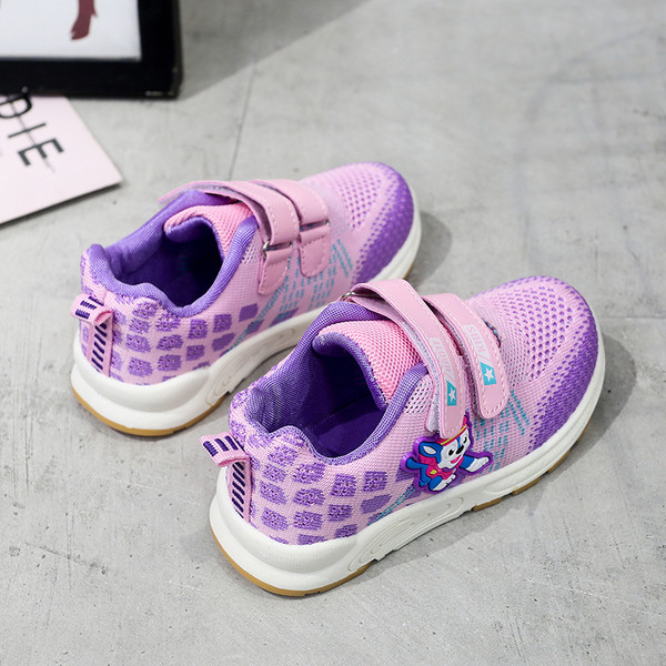 Καθημερινά παπούτσια για κορίτσια και αγόρια σε δύο χρώματα