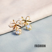 Cercei eleganti de dama cu piatra